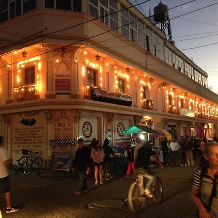 Hotel El Chaparral Panajachel Buitenkant foto