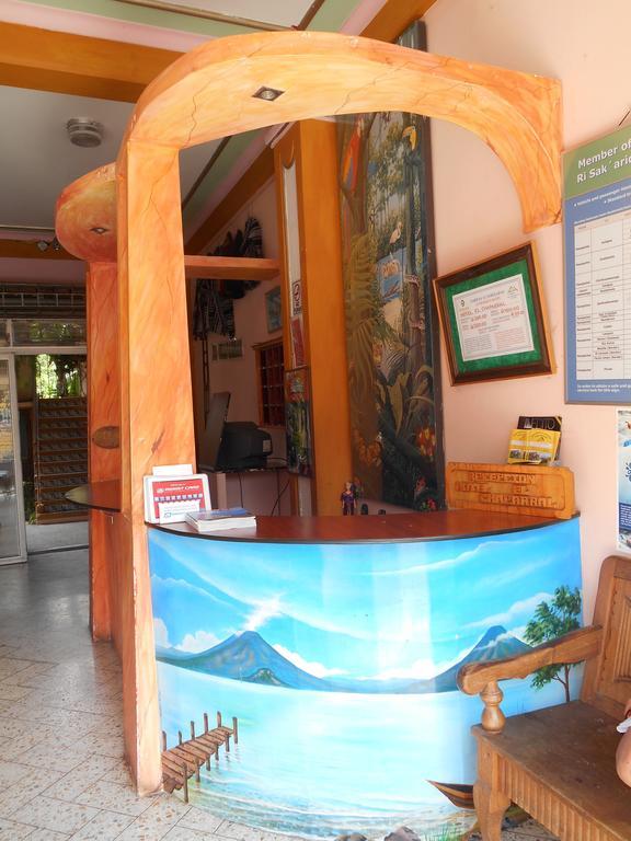 Hotel El Chaparral Panajachel Buitenkant foto