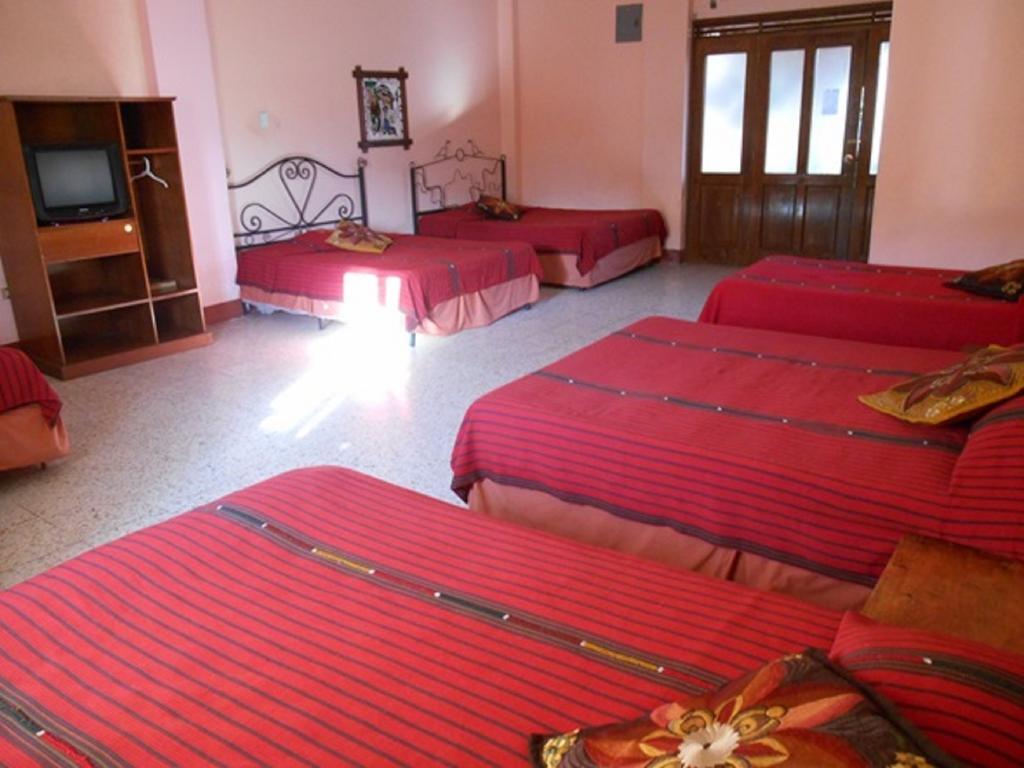 Hotel El Chaparral Panajachel Kamer foto