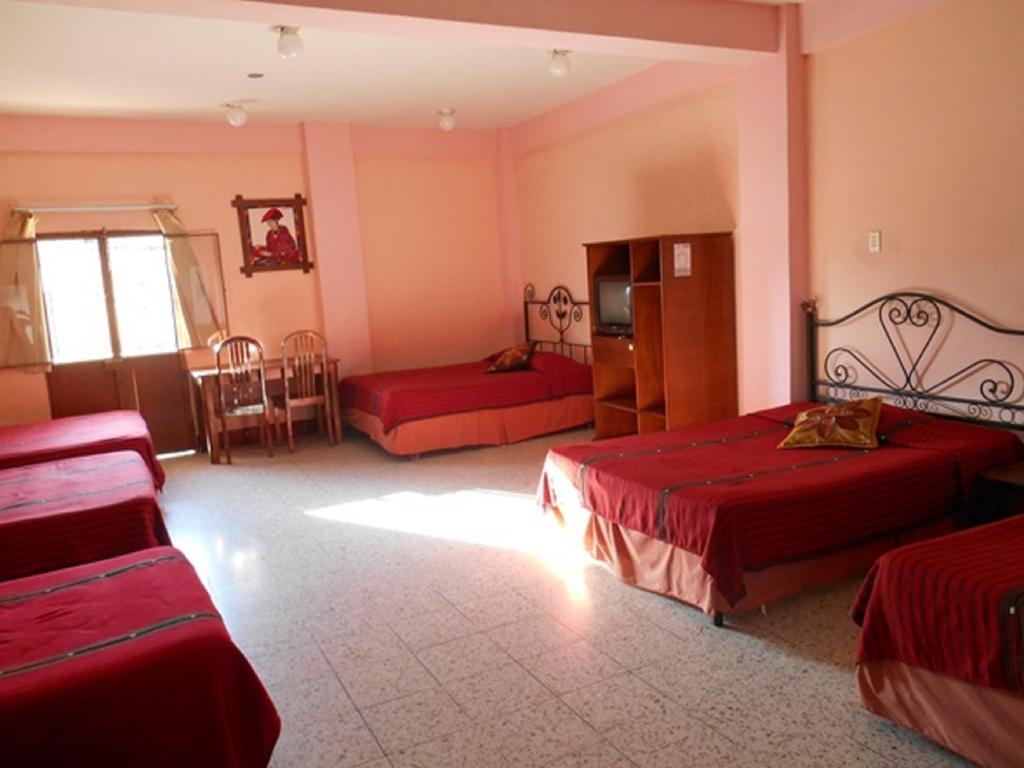 Hotel El Chaparral Panajachel Kamer foto
