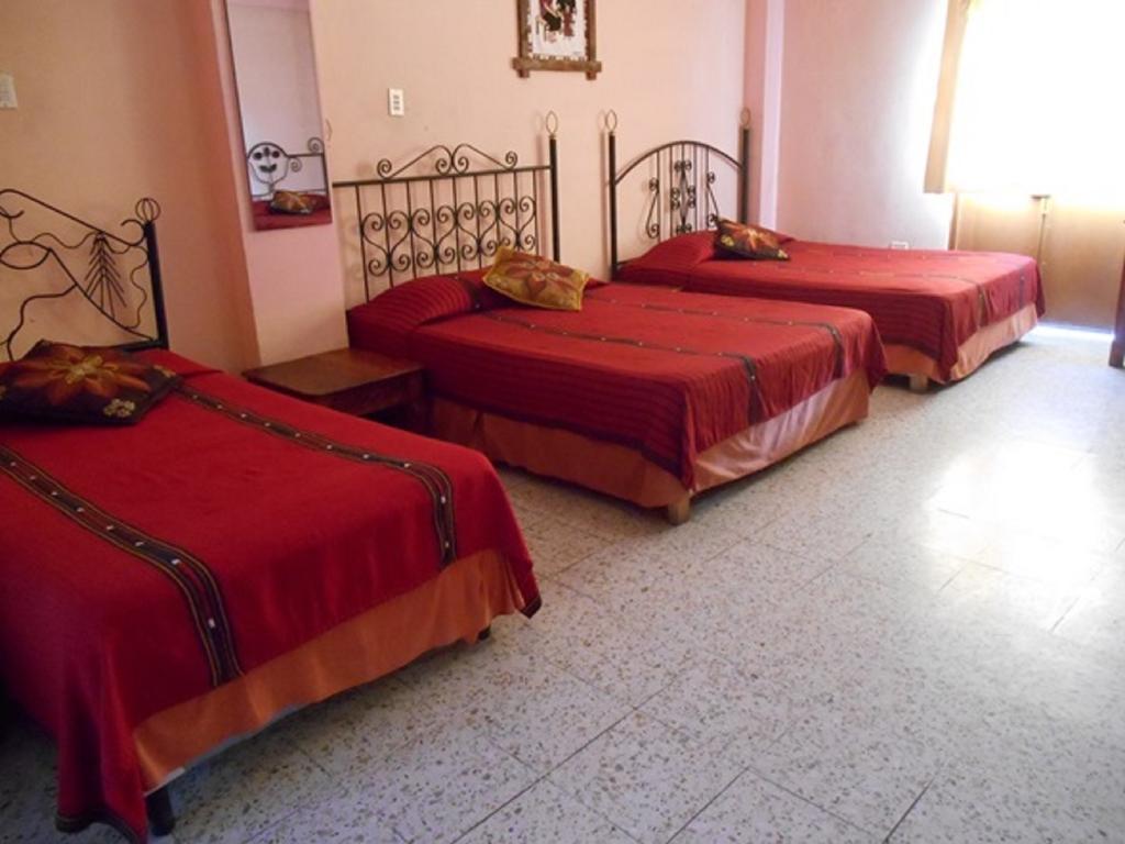 Hotel El Chaparral Panajachel Kamer foto